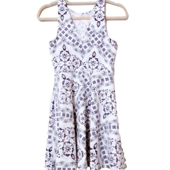 Aeropostale skater dress - Picture 2 of 4